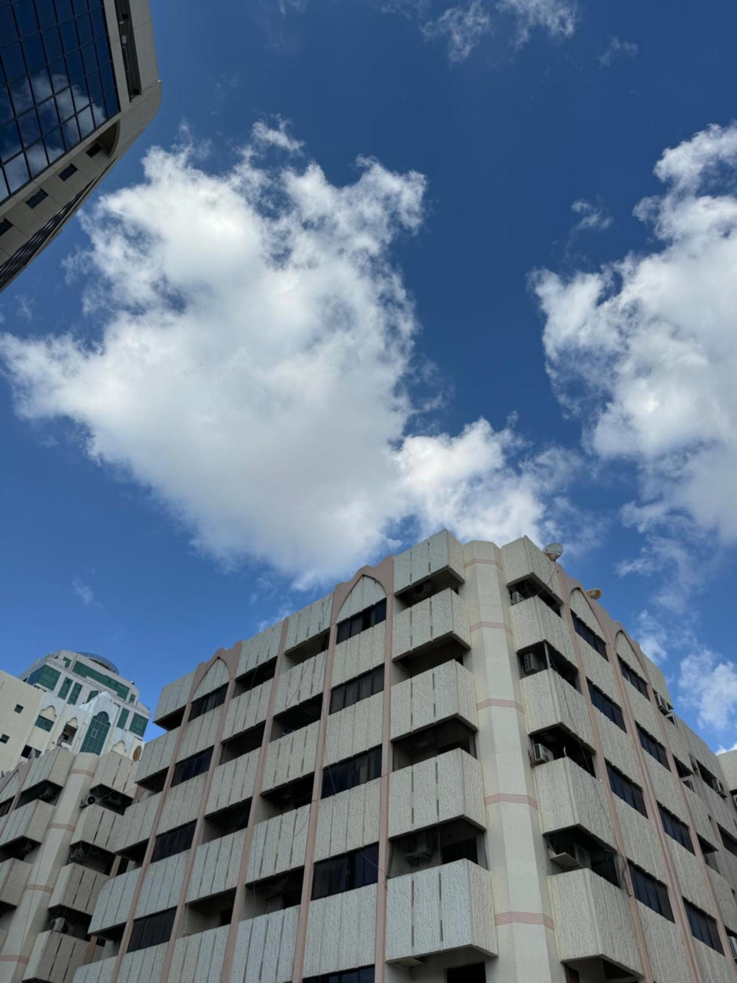 Provis Apartment Sharjah Ngoại thất bức ảnh